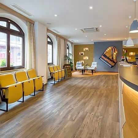 Der Salzburger Hof Otel 4*