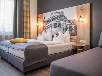 Der Salzburger Hof ホテル