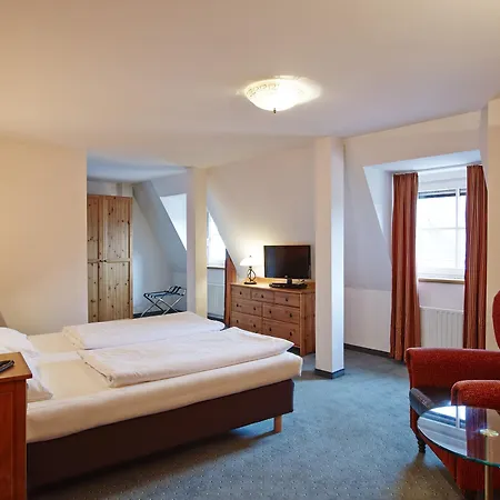 Der Salzburger Hof Отель 4*